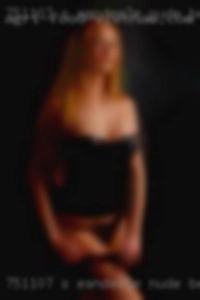 s_eandee3e nude bedroom family hangout